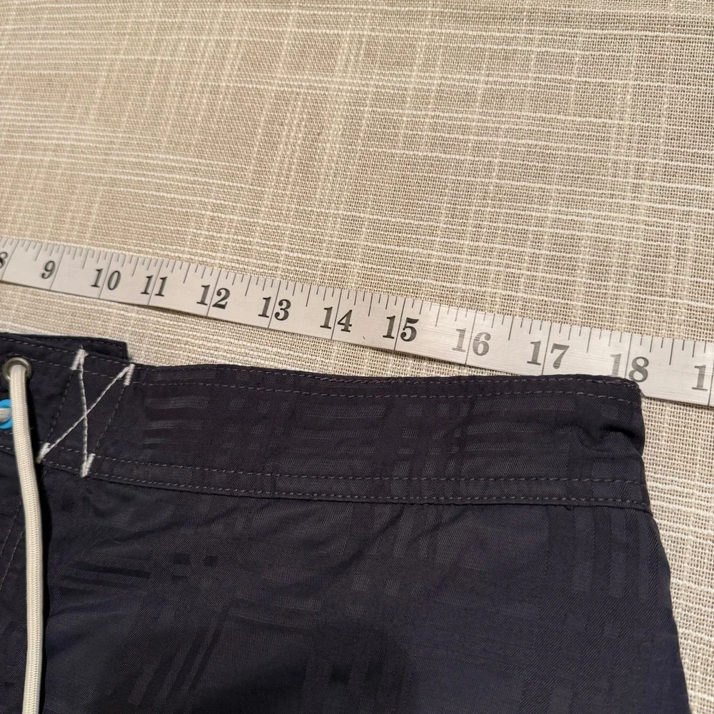 Tommy Bahama Mens XL Gray Tonal‎ Plaid Mesh Lined Swim Trunks Board Shorts
